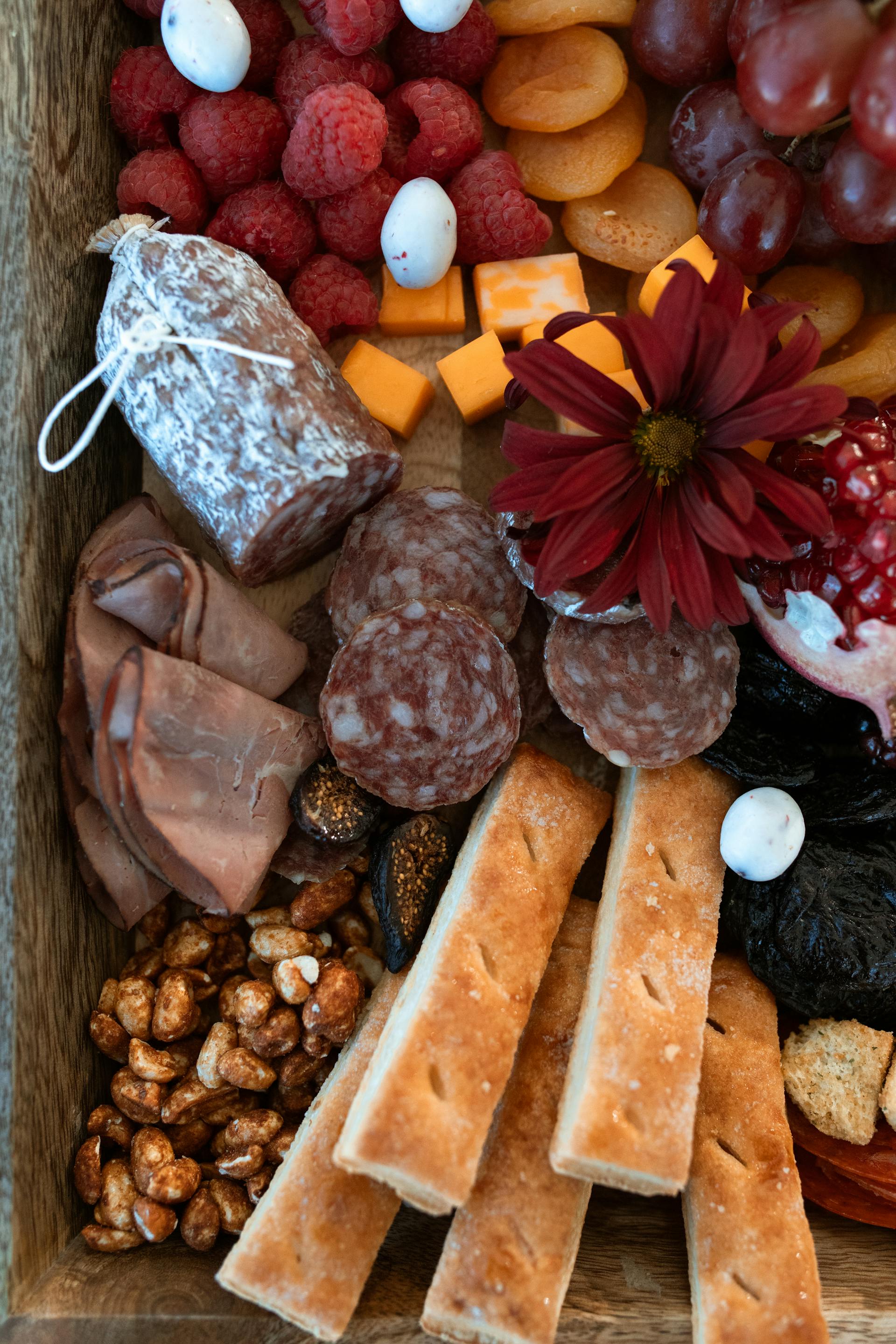 Planche corse — coppa, lonzu, figatellu, prisuttu, ovin Niolu